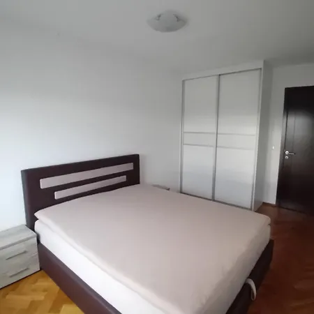 2 Bedroom Apartament